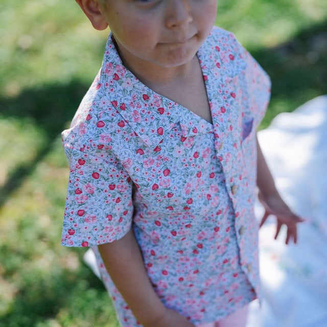 Camisa flores encarnadas