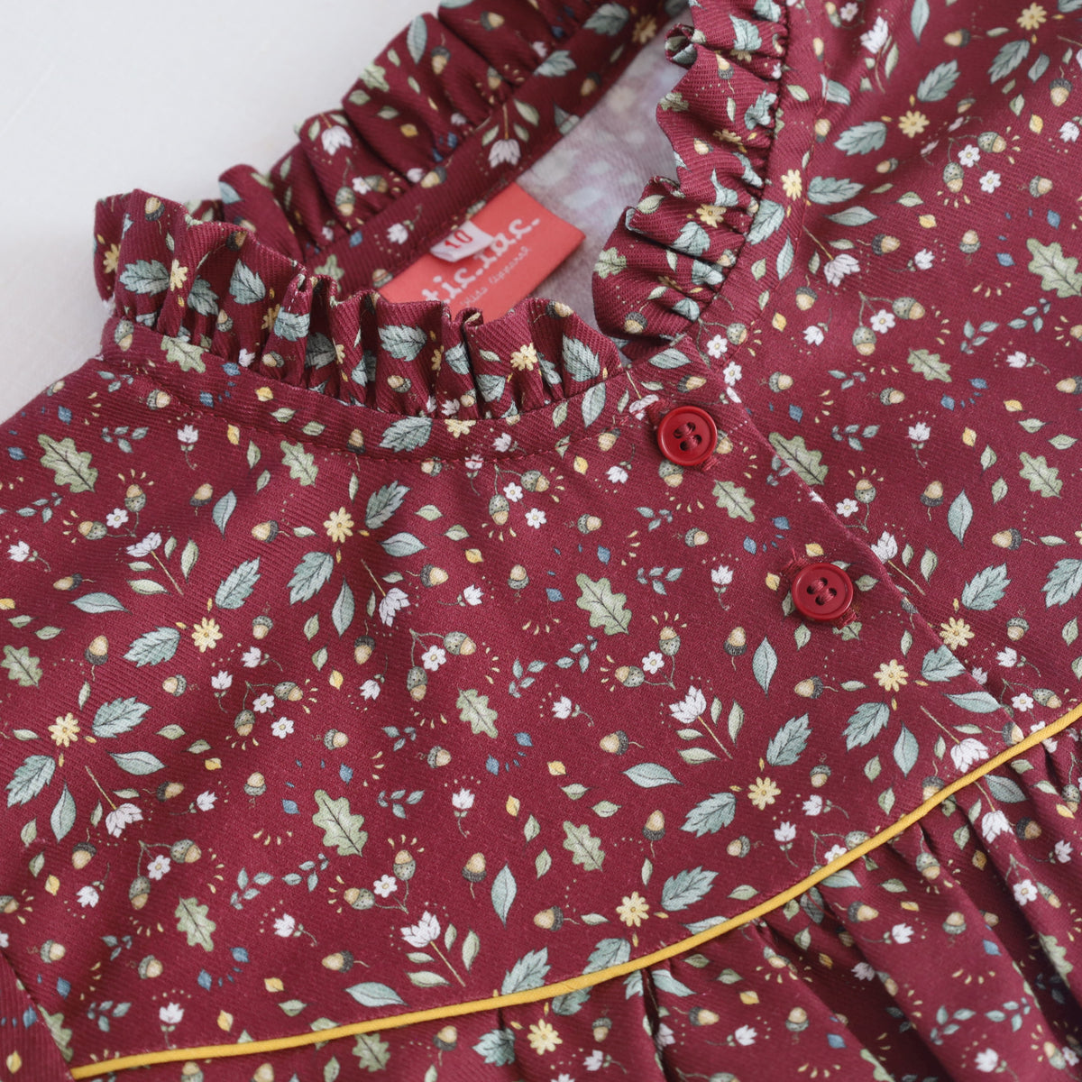 Camisa rapariga bolotas