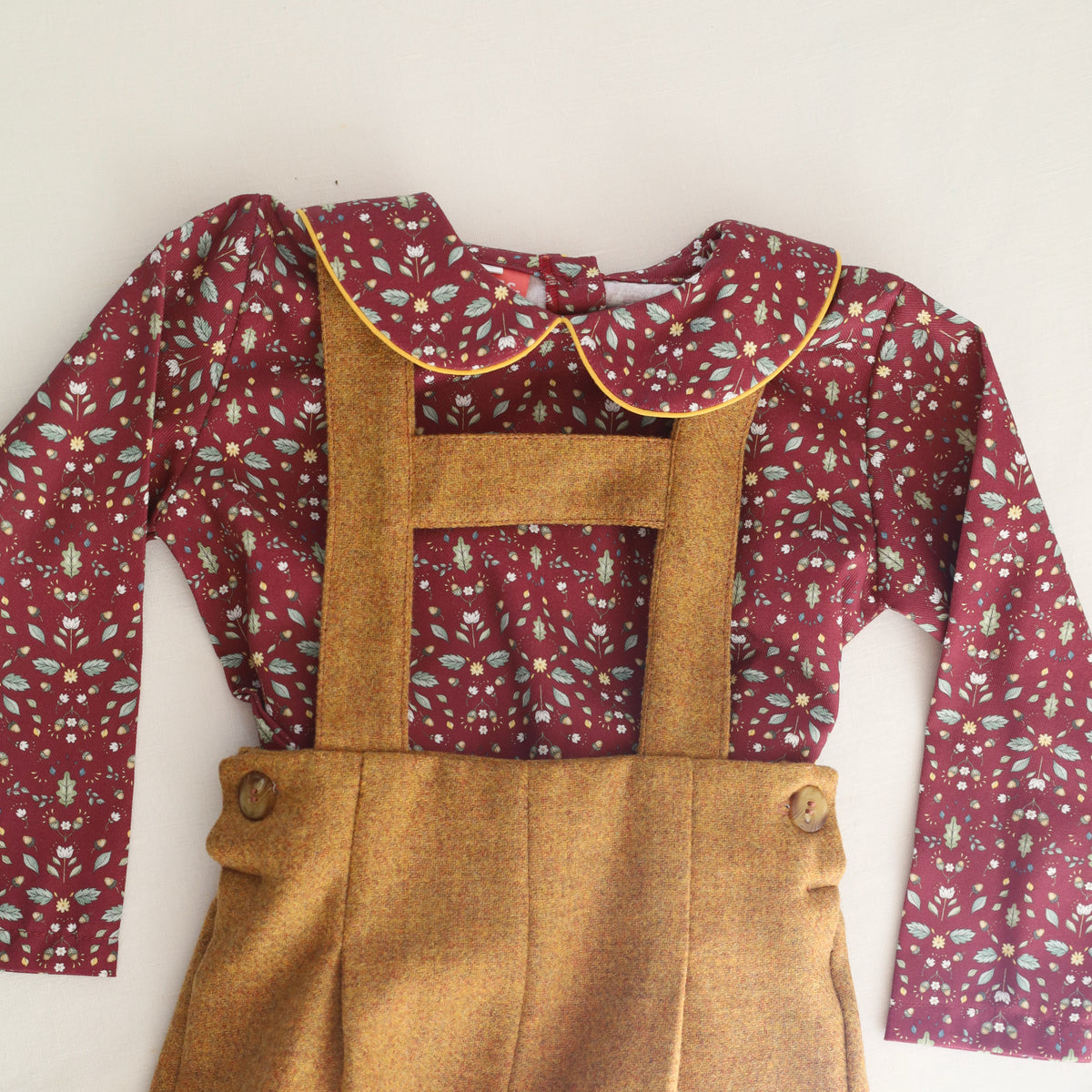 Conjunto rapaz bolotas