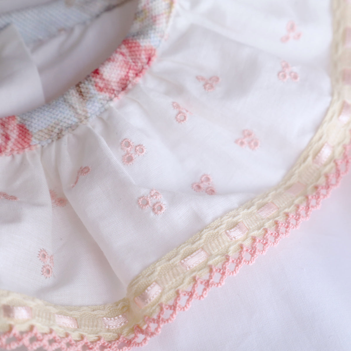 Camisa gola cor de rosa