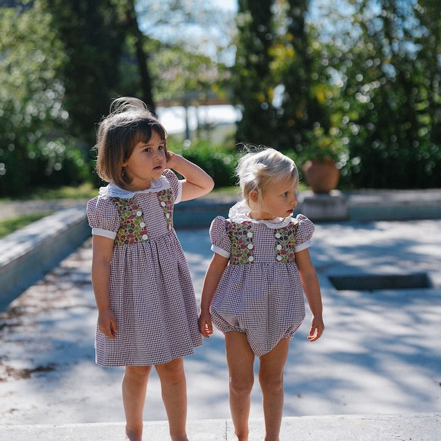 Vestido quadradinhos bordeaux