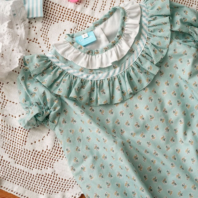 Cute aqua flowers