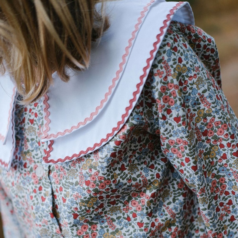 Camisa de flores com grega - Image 5