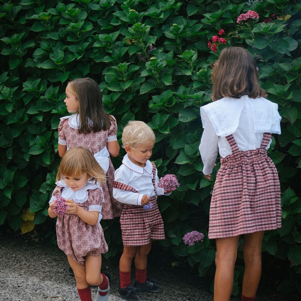 Gingham velvet girl set - Image 6