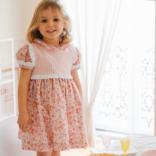 Vestido flores e quadradinhos